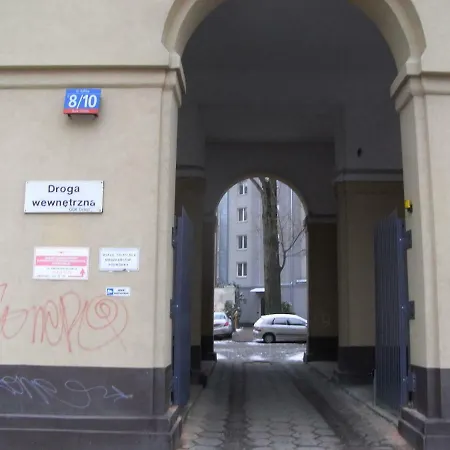 纳鲁托维卡一室公寓 * 华沙